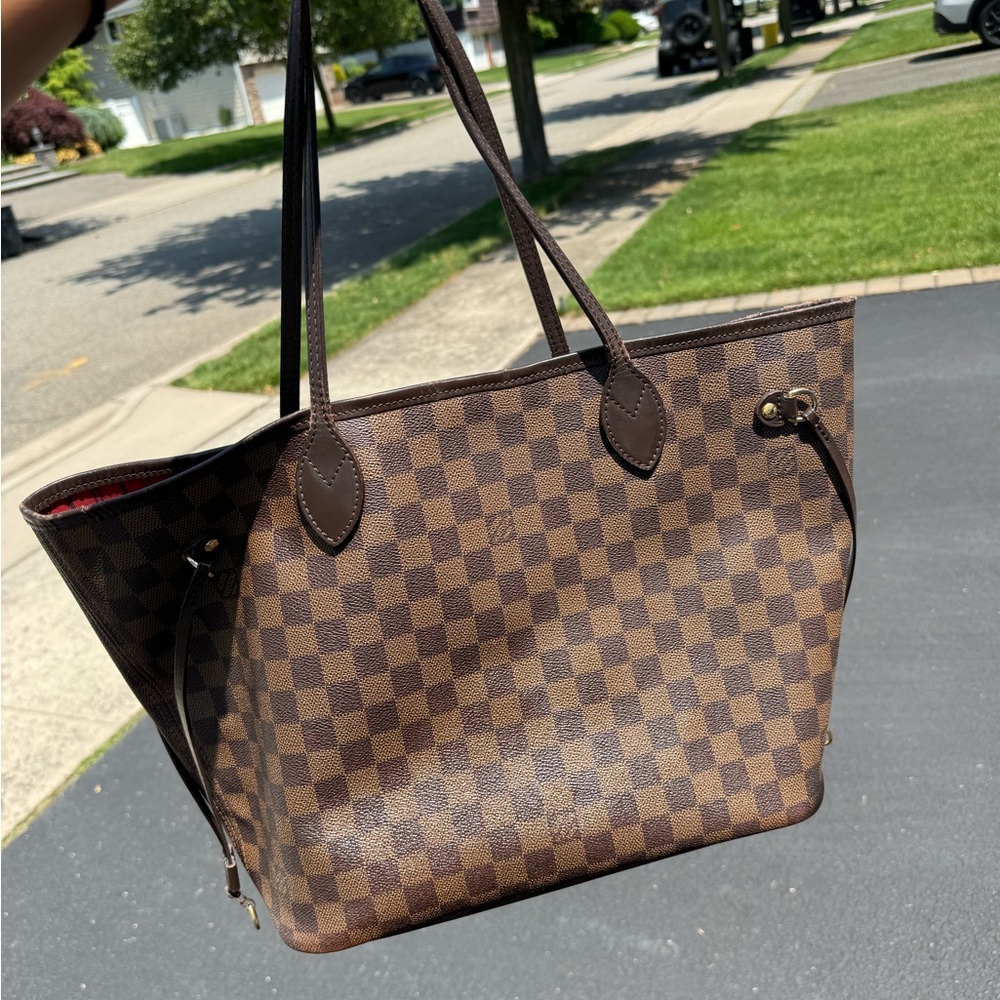 SOLD ON ANOTHER SITE - Louis Vuitton Neverfull MM Damier Ebene (Size Medium)